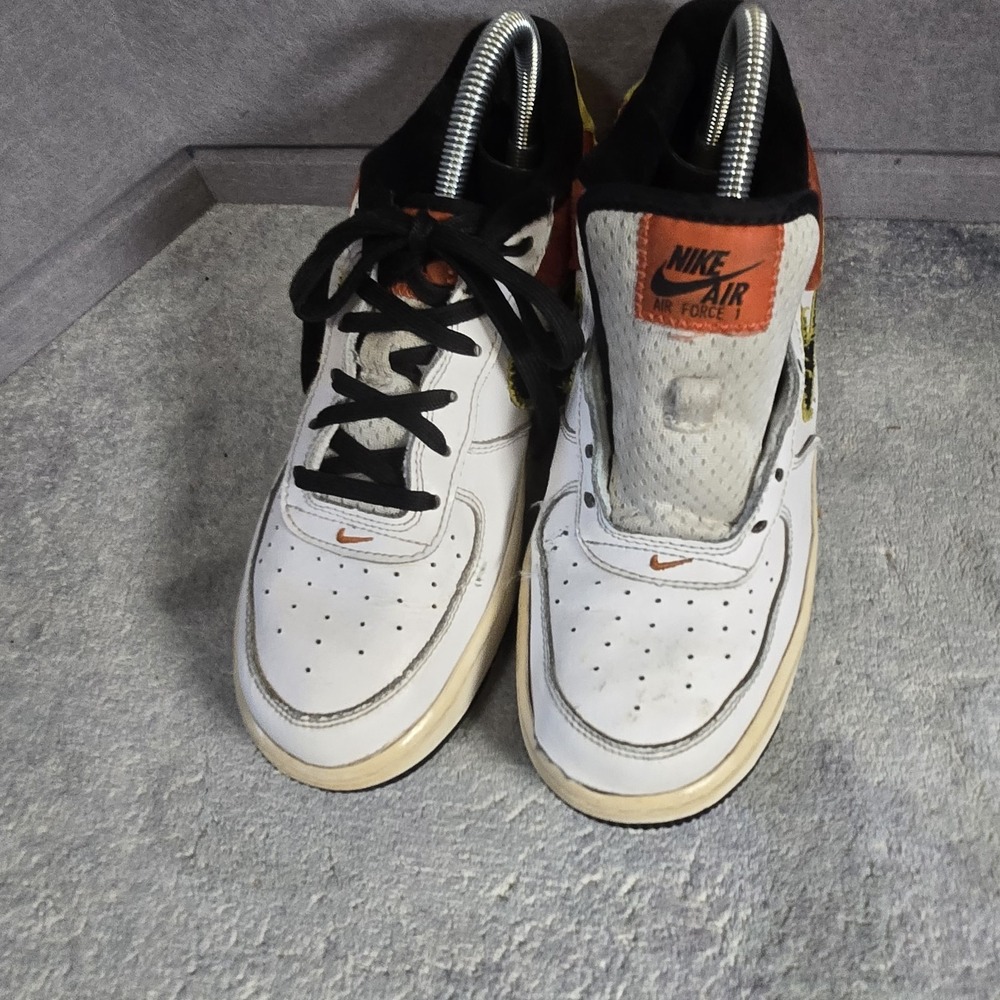 NIKE AIR FORCE 1 LV8 1 "ROSWELL RAYGUNS" SZ 5.5Y White Orange 1 String - Picture 5 of 7